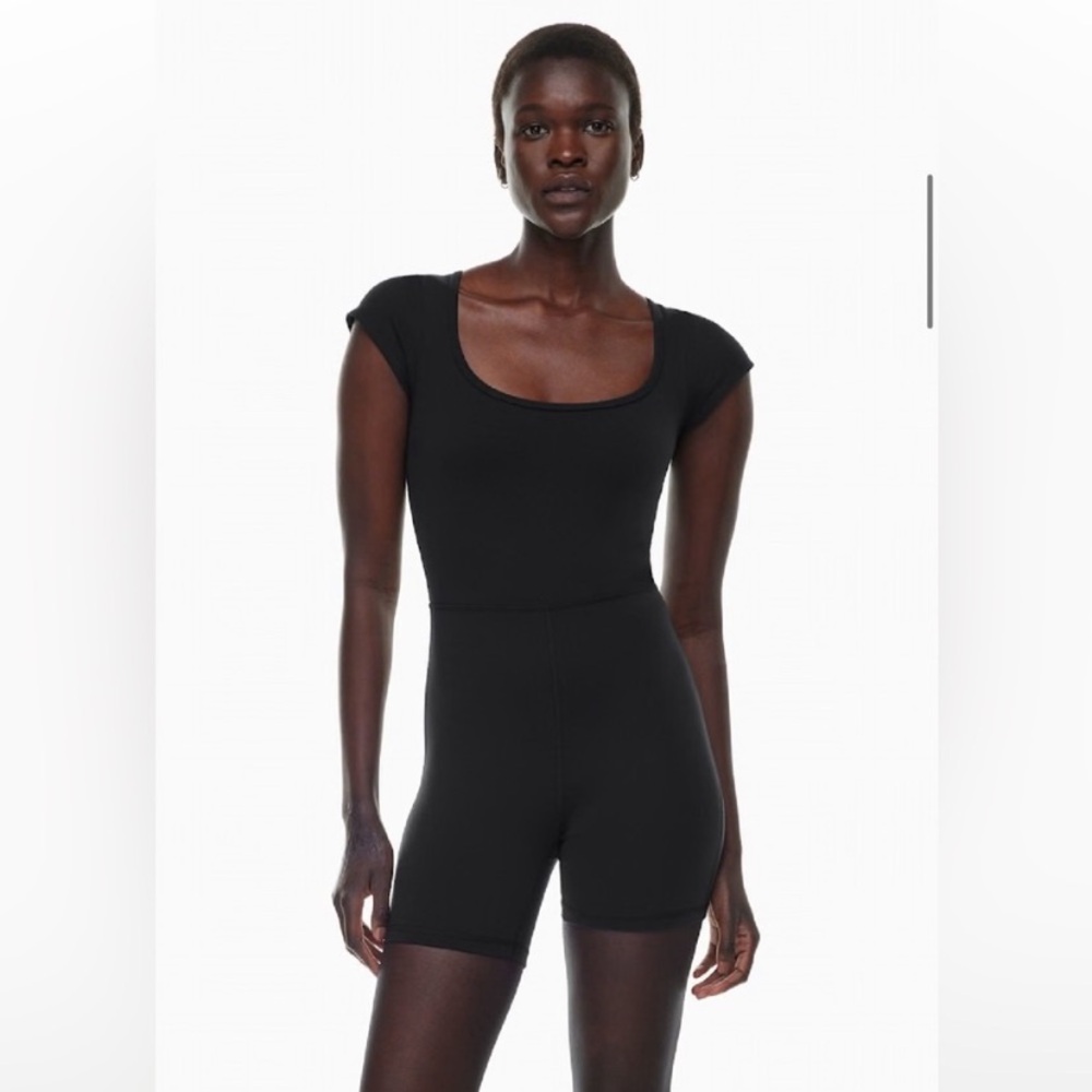 Aritizia romper